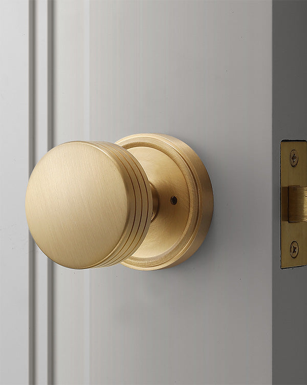 Minimalist Brass Privacy Door Knob – Decorative Groove Design, Brushed Brass Finish, Solid Brass Latch – 60mm Fixed Backset for Bedroom & Bathroom (Brushed Brass, Privacy-2.375 in)