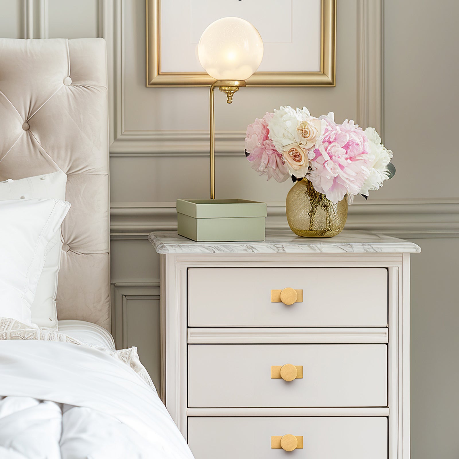 Brass cabinet handles (with base), modern brushed gold hardware handles, suitable for dressing table drawers, furniture, bedroom and kitchen cabinets.