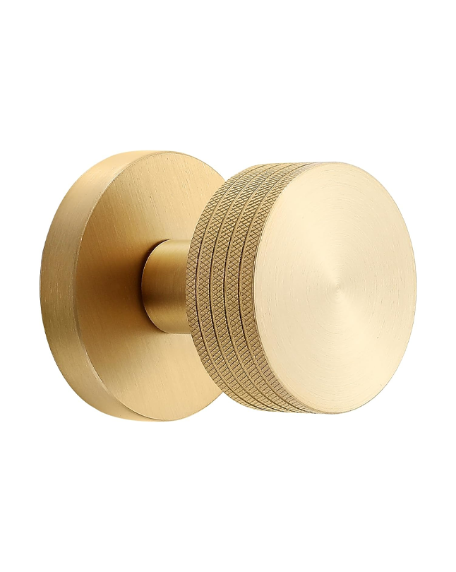 Knurled Brass Privacy Door Knob – Industrial Style Grip Handle, Solid Brass Build, Brushed Finish – 60mm Latch for Bedroom & Bathroom (Brushed Brass, Privacy-2.375 in)