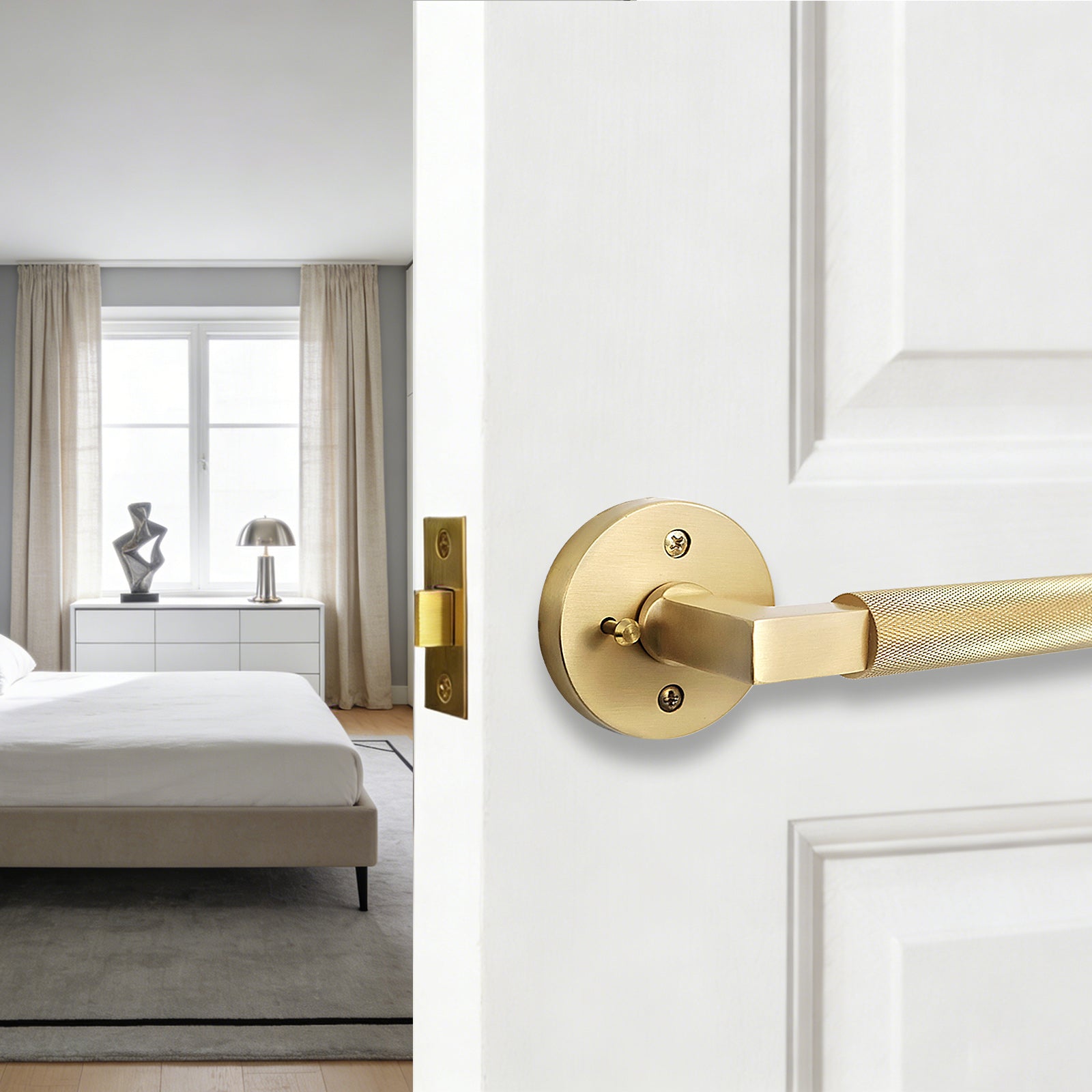 The Art of Precision Knurling | Heavy-duty Brass & Diamond-Cut Linear Privacy Door Lever for Bedrooms & Bathrooms