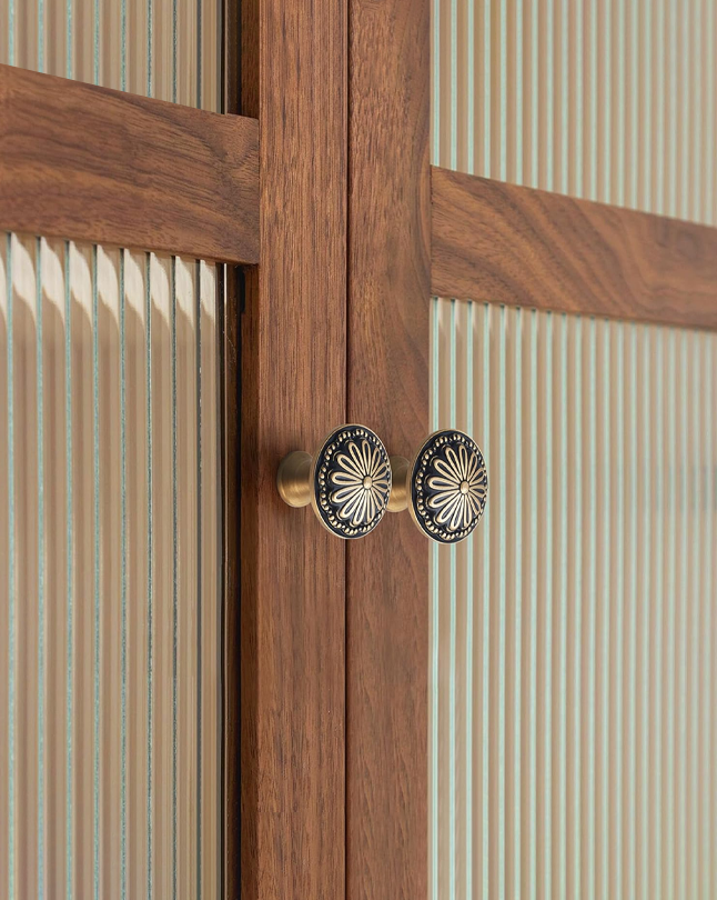 Black and Brushed-Gold Cabinet-Knobs - 2 Pack Flower Brass Drawer Pulls for Dresser Cabinet Hardware (2, Black)